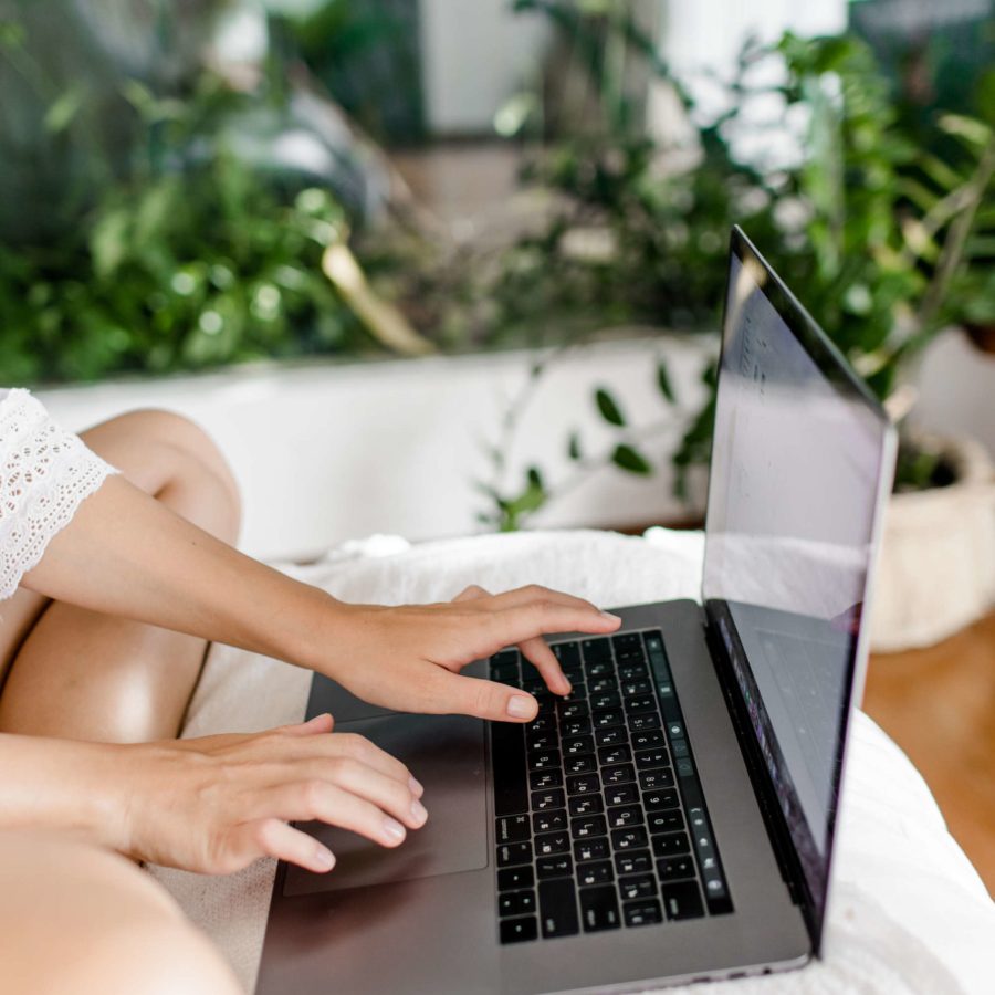 Bali Laptop Bett